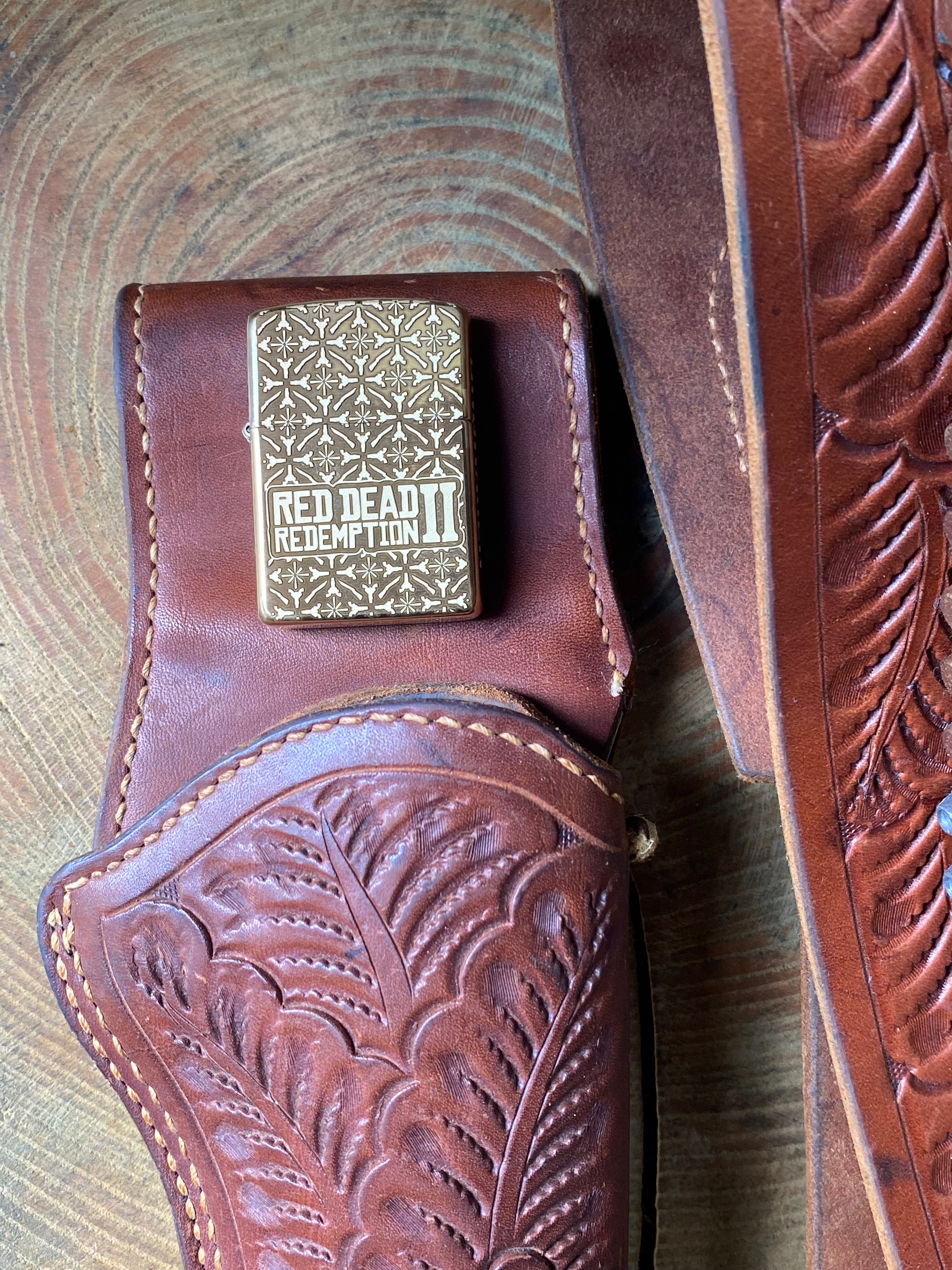 Red Dead Redemption 2 | 5 Side Engraved | Brass Armor Zippo