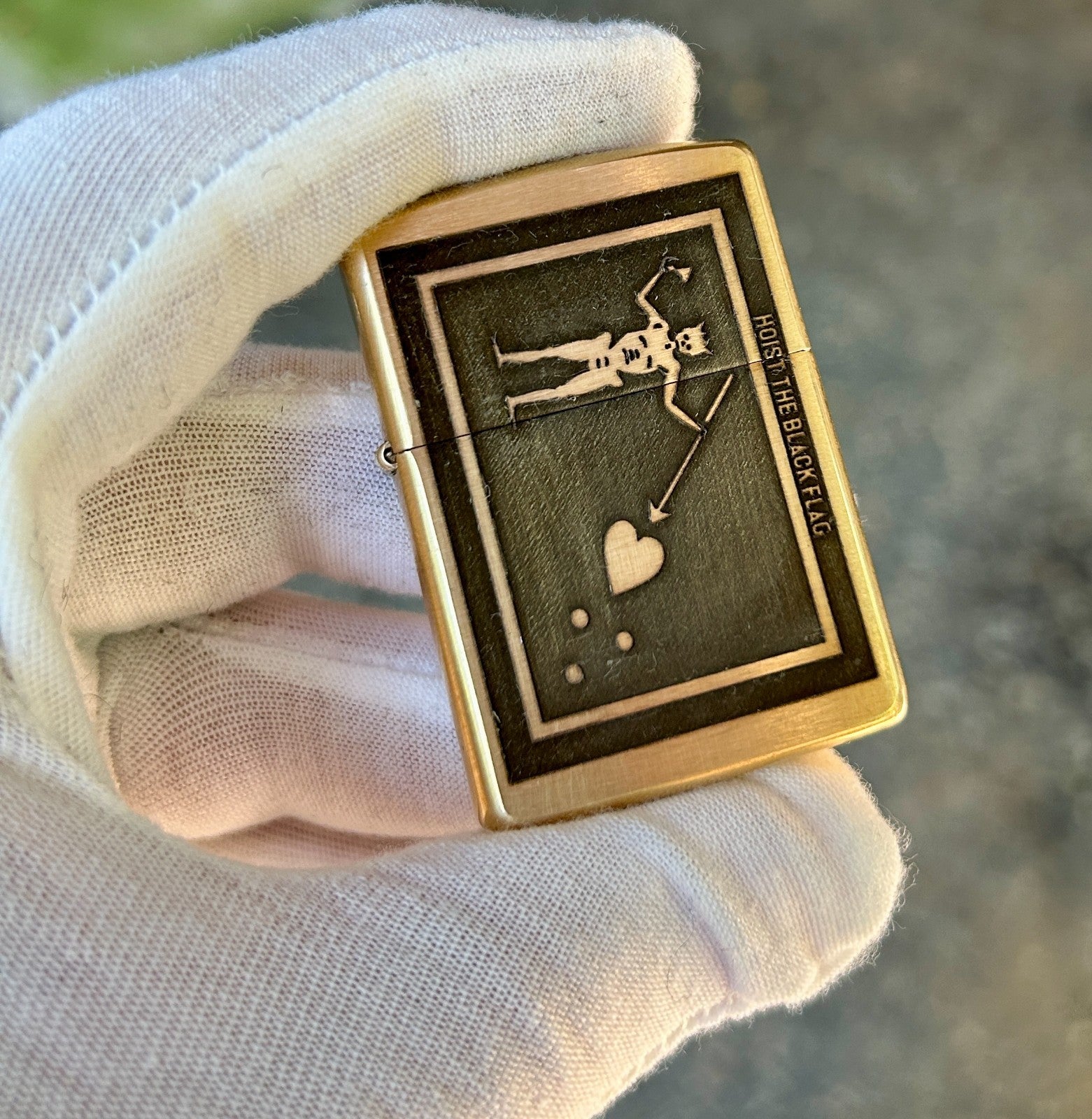 Blackbeard’s Flag 1718 “No Quarter” Zippo Armor Brass | Deep Engraved Jolly Roge