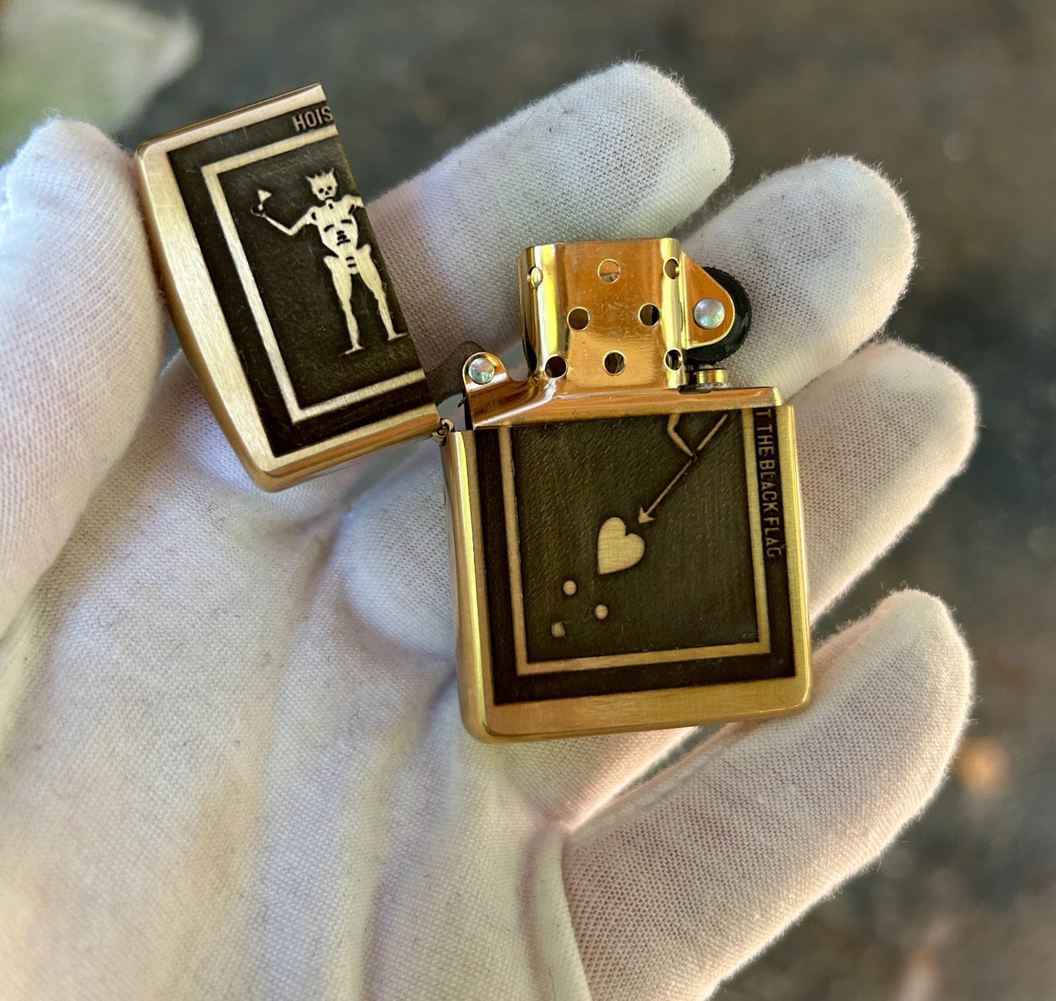 Blackbeard’s Flag 1718 “No Quarter” Zippo Armor Brass | Deep Engraved Jolly Roge