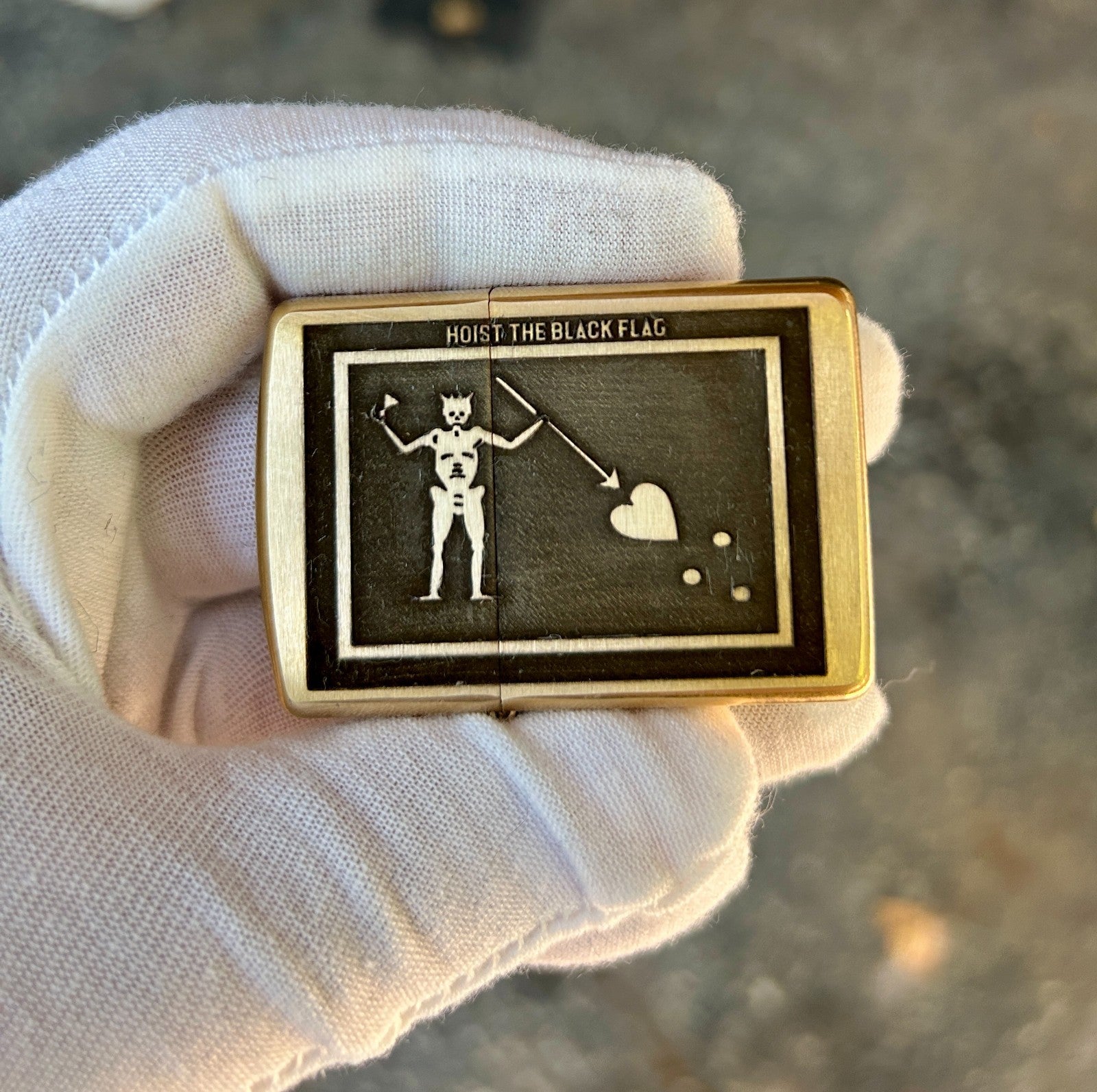 Blackbeard’s Flag 1718 “No Quarter” Zippo Armor Brass | Deep Engraved Jolly Roge