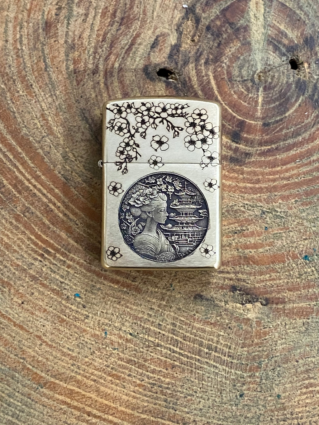 Japanese Geisha 3D | 4 Side Engraved | Brass Armor Zippo