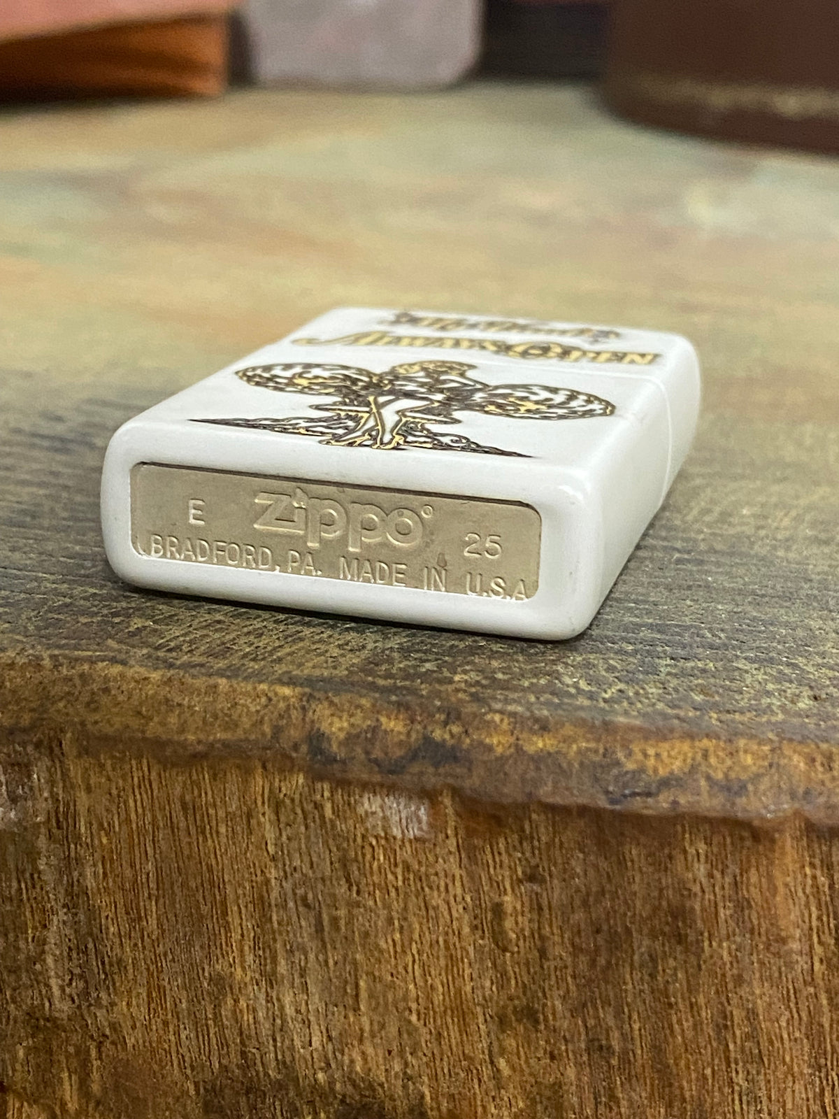 Atomic Pinup | Halloween Exclusive | Glow in the Dark Zippo