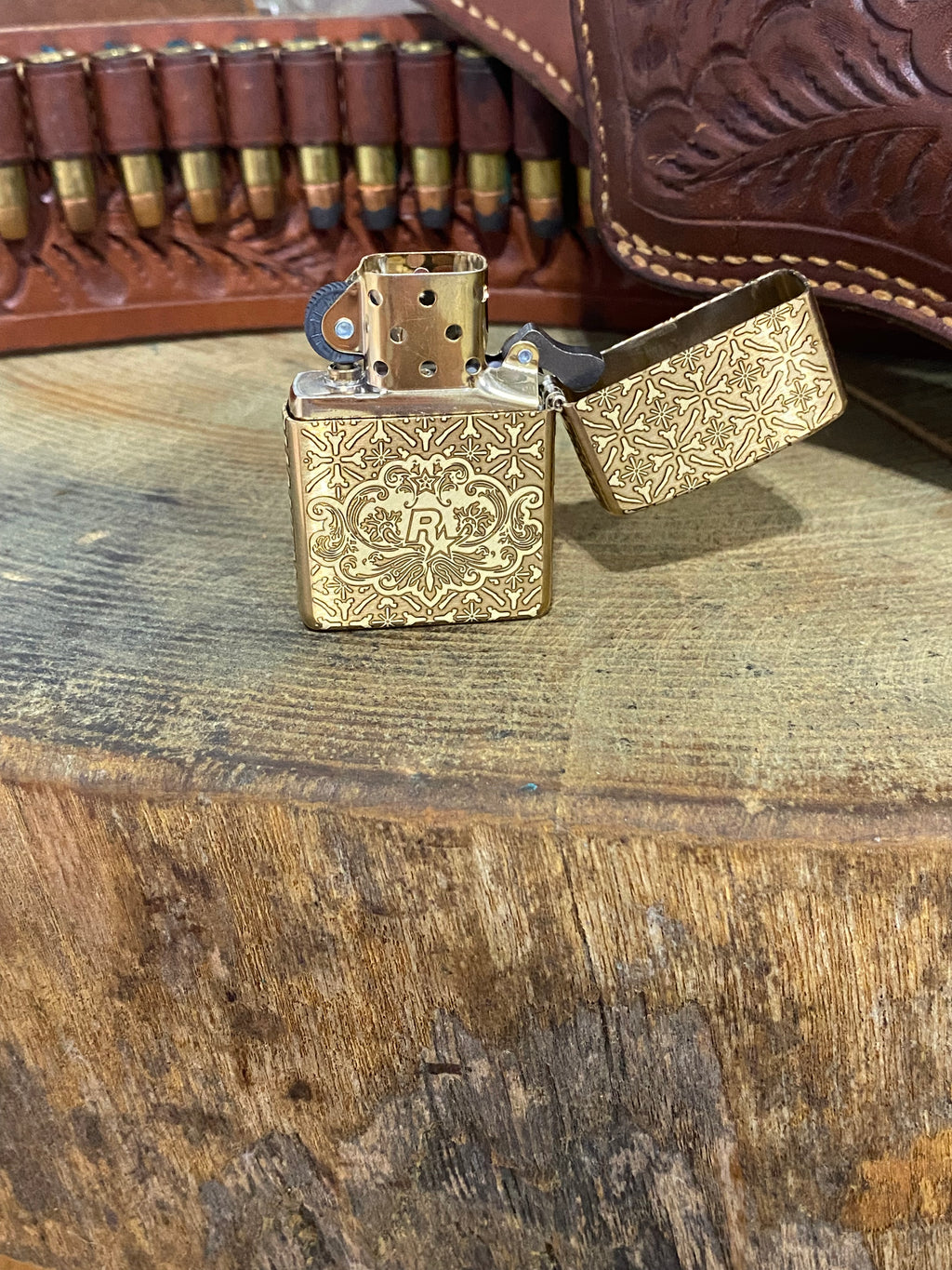Red Dead Redemption 2 | 5 Side Engraved | Brass Armor Zippo