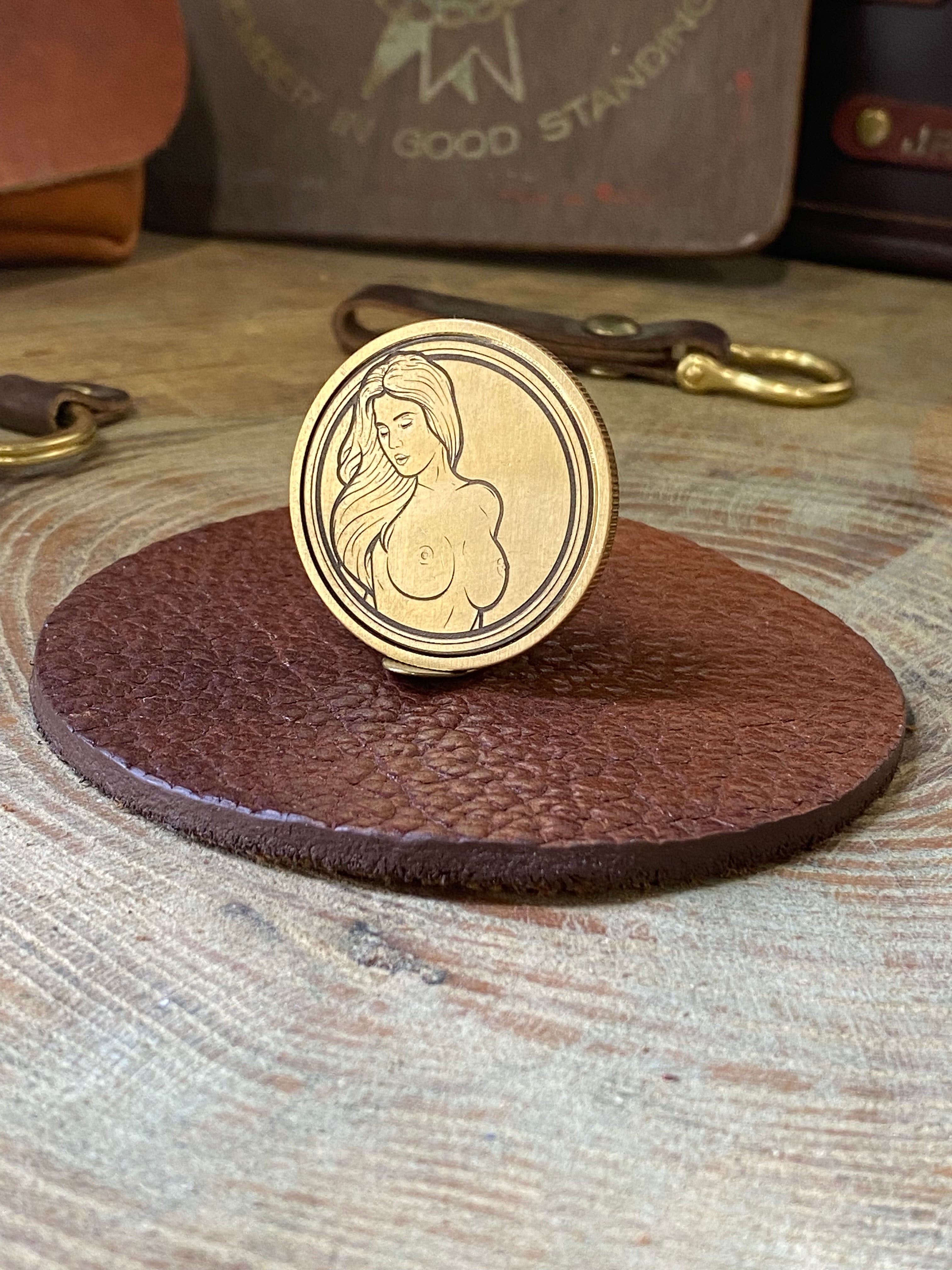 Heads & Tails Carry Set | Vintage Pinup