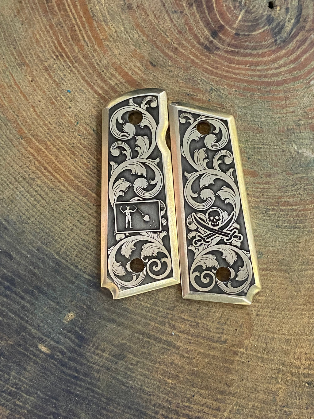 1911 Compact | Blackbeard’s Flag Jolly Roger | Solid Brass
