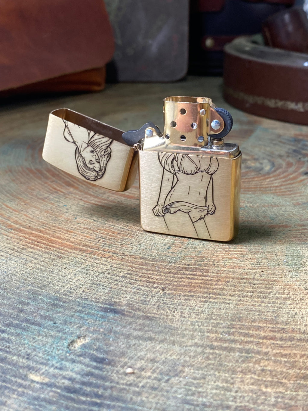 Vintage Pinup Girl | Bikini | Engraved Brass Armor Zippo